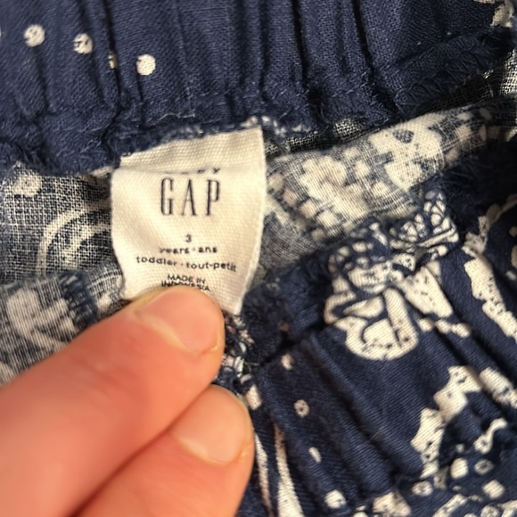 4/$20 Girls Gap Shorts Overalls Sz 3 - Picture 2 of 2